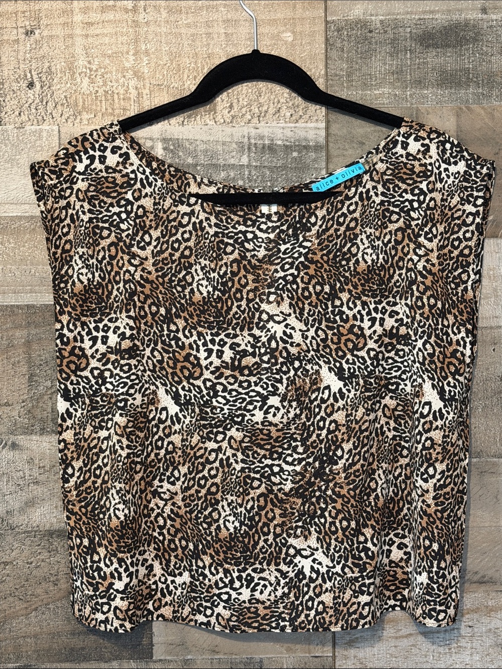 Alice + Olivia Leopard Print Top, Size M - Picture 14 of 16
